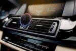 هولدر + شارژر وایرلس + شارژر فندکی پاورلوژی Powerology 15W Square Magnetic Wireless Fast Charging Pad with Airvent Suction Mount and Car Charger - تصویر 6