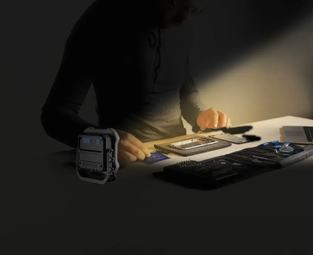 POWEROLOGY BRILLITE 3- MODE WORK LIGHT WITH 4000MAH BATTERY - BLACK